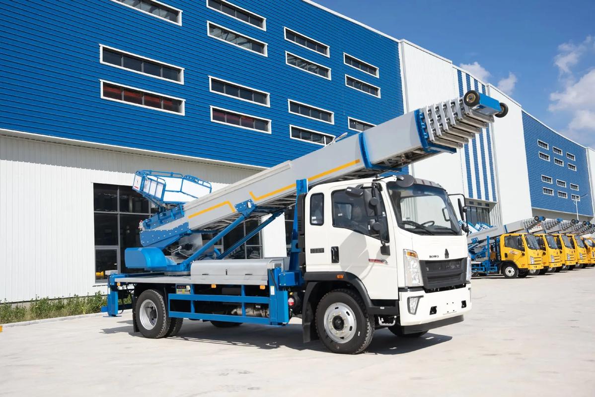 全南县出租云梯车高空作业车 建筑垃圾搬运