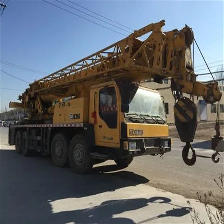 全南县吊车吊挖机的正确办法